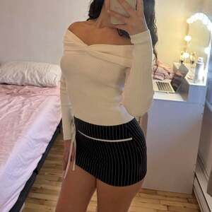 Cream Off-the-Shoulder Ribbed Knit Top Twist Front Balletcore Size XS/S